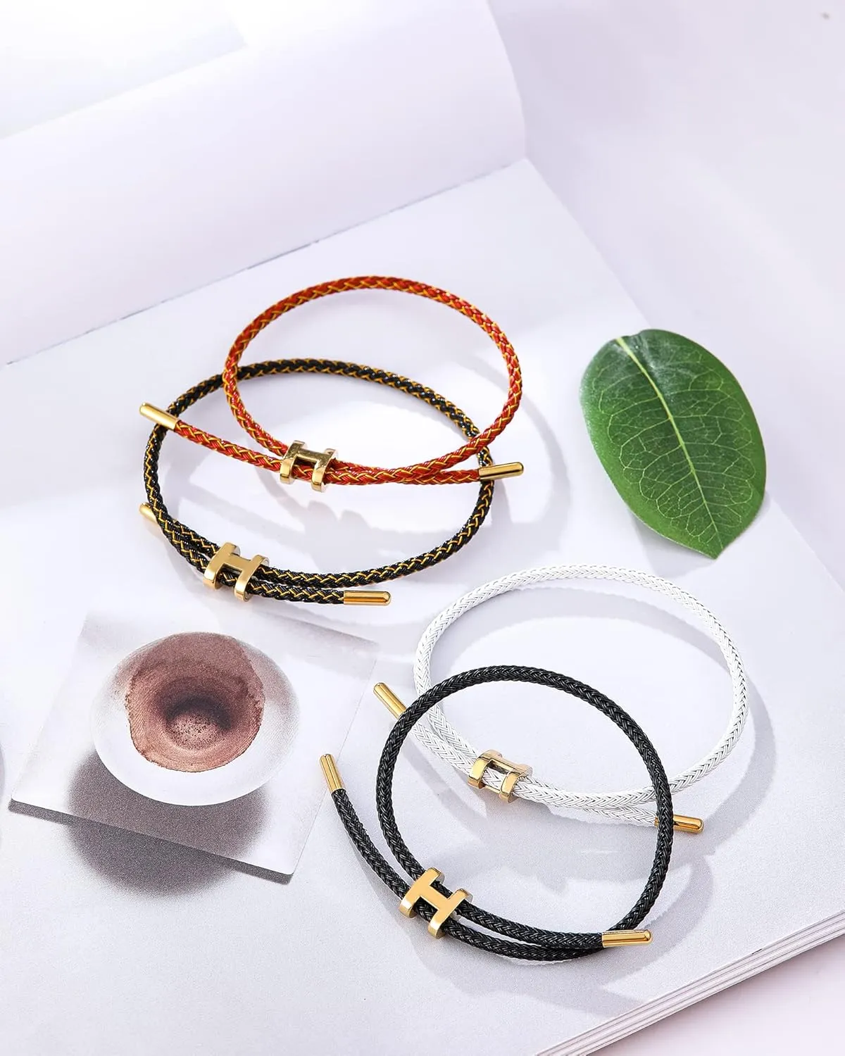 AIMADE Bracelets for Women Adjustable Charm Bracelet, 18k Gold-plated Buckle Design Titanium Steel Wire Rope Women's Gift Jewelry