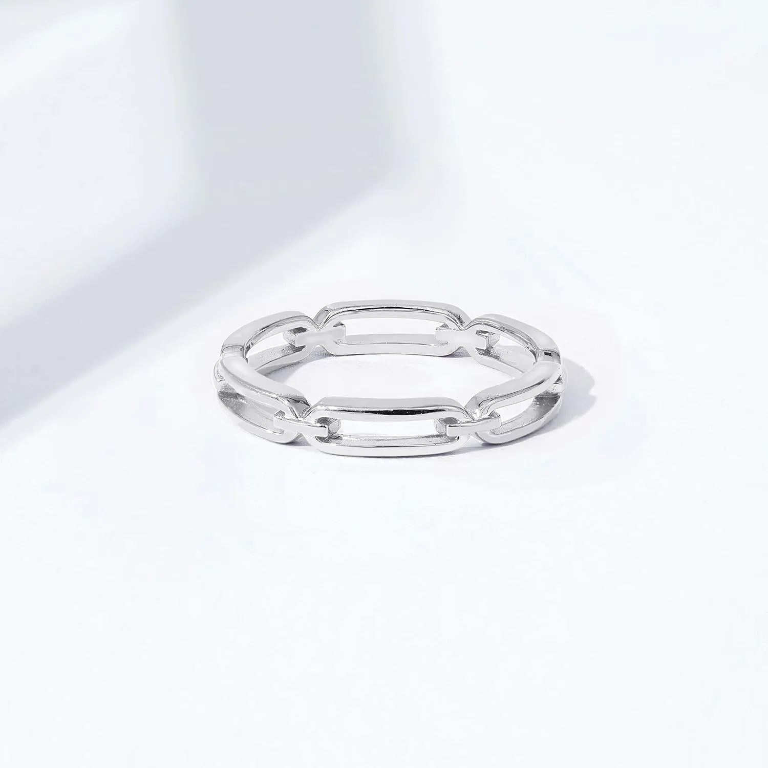 Amazon Essentials 14K Gold or Rhodium Plated Sterling Silver Chain Link Band Ring