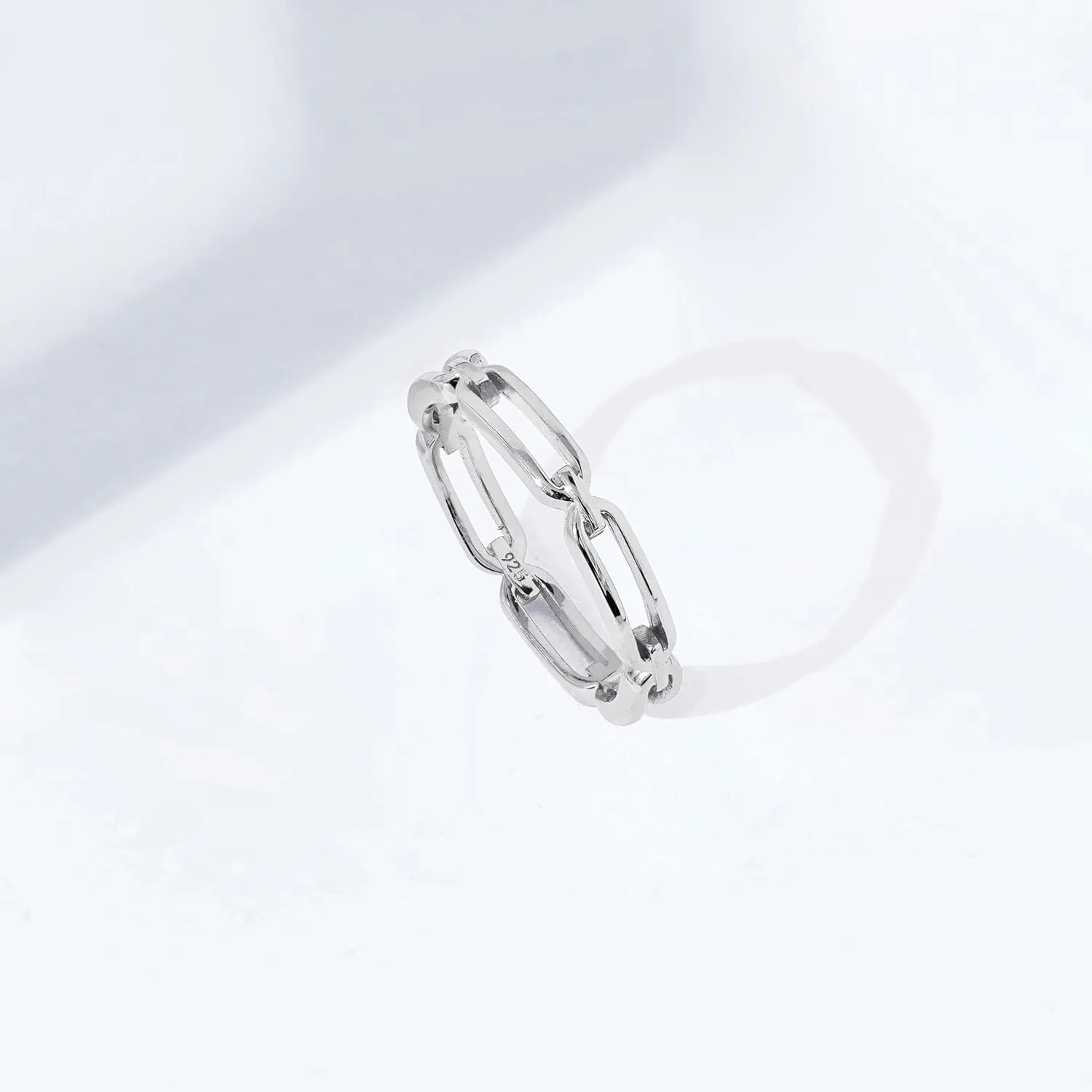 Amazon Essentials 14K Gold or Rhodium Plated Sterling Silver Chain Link Band Ring