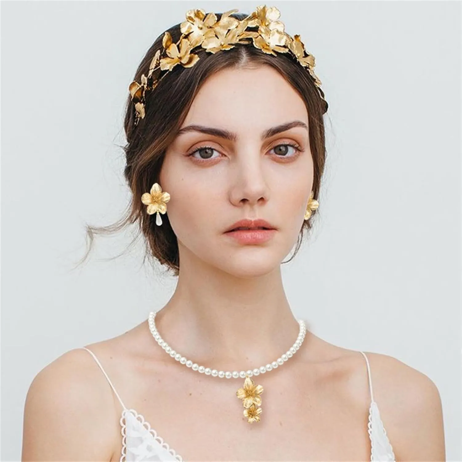 Boho Flower Earrings Necklace Stes for Women Handmade Pearl Flower Necklace Layered Floral Petal Earrings Cute Boho Matte Flower Statement Earrings Boho Wedding Jewelry
