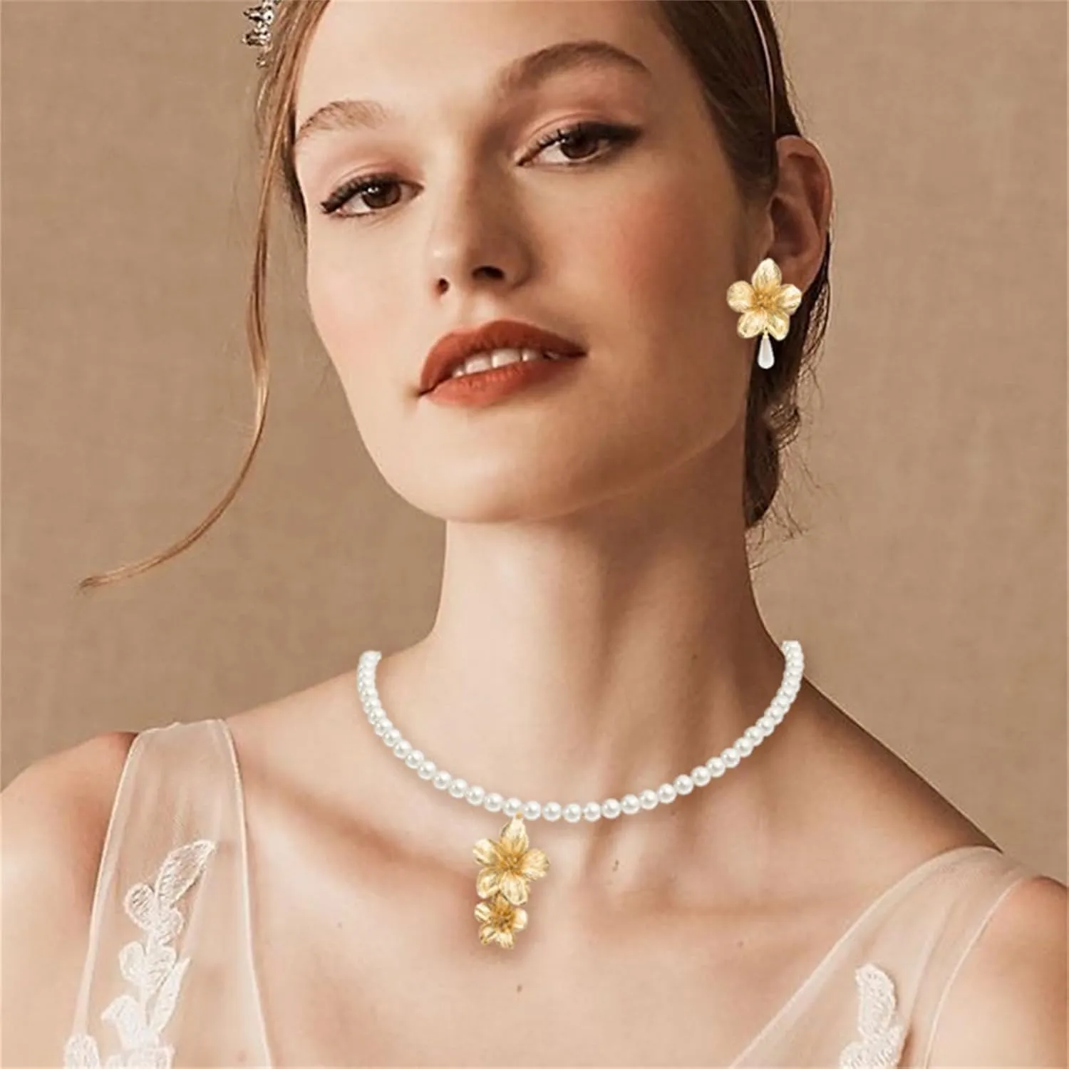 Boho Flower Earrings Necklace Stes for Women Handmade Pearl Flower Necklace Layered Floral Petal Earrings Cute Boho Matte Flower Statement Earrings Boho Wedding Jewelry