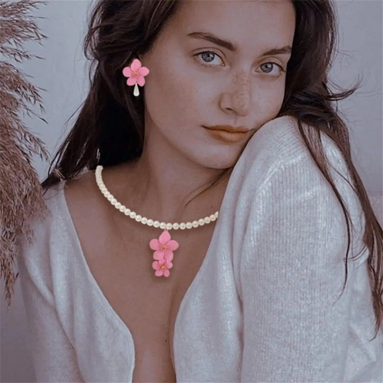 Boho Flower Earrings Necklace Stes for Women Handmade Pearl Flower Necklace Layered Floral Petal Earrings Cute Boho Matte Flower Statement Earrings Boho Wedding Jewelry
