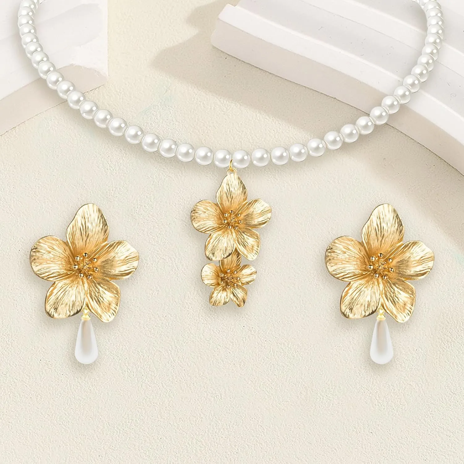 Boho Flower Earrings Necklace Stes for Women Handmade Pearl Flower Necklace Layered Floral Petal Earrings Cute Boho Matte Flower Statement Earrings Boho Wedding Jewelry