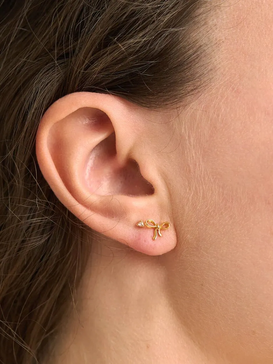 Bow Studs - Gold