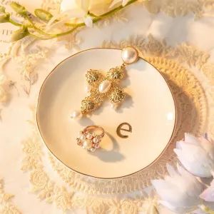 Ceramic Ring Holder for Jewelry, Jewelry Tray, Ring Dish, Aesthetic Room Decor, Engagement Gifts Bride Gifts Wedding Gifts for Women, White, 4.75"(E)