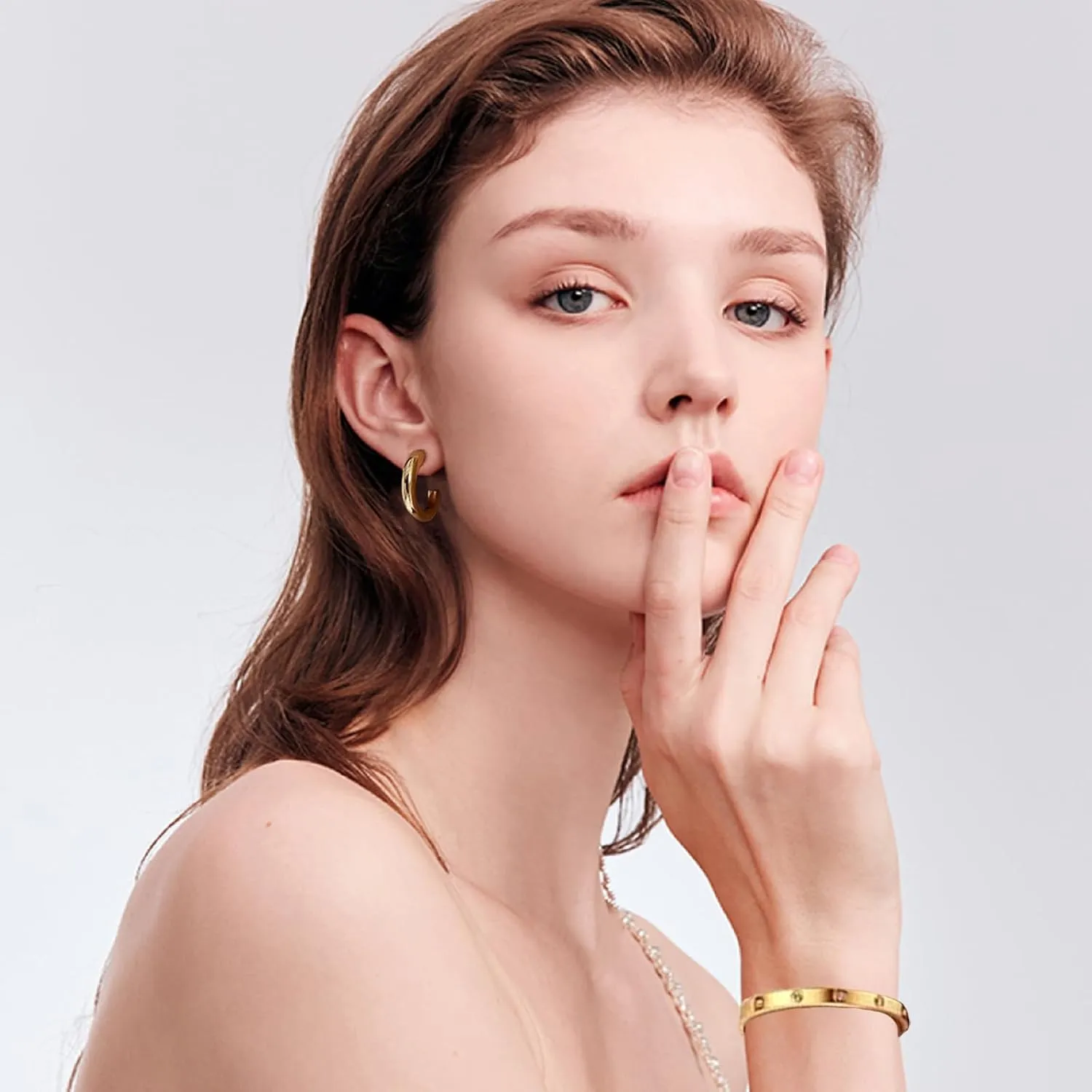 Chunky Gold Hoop Earrings for Women,14K Gold Plated Friendship Bangle Bracelets Stainless Steel Hypoallergenic Jewelry Sets Valentines Christmas Gifts for Women 7.5 Inch