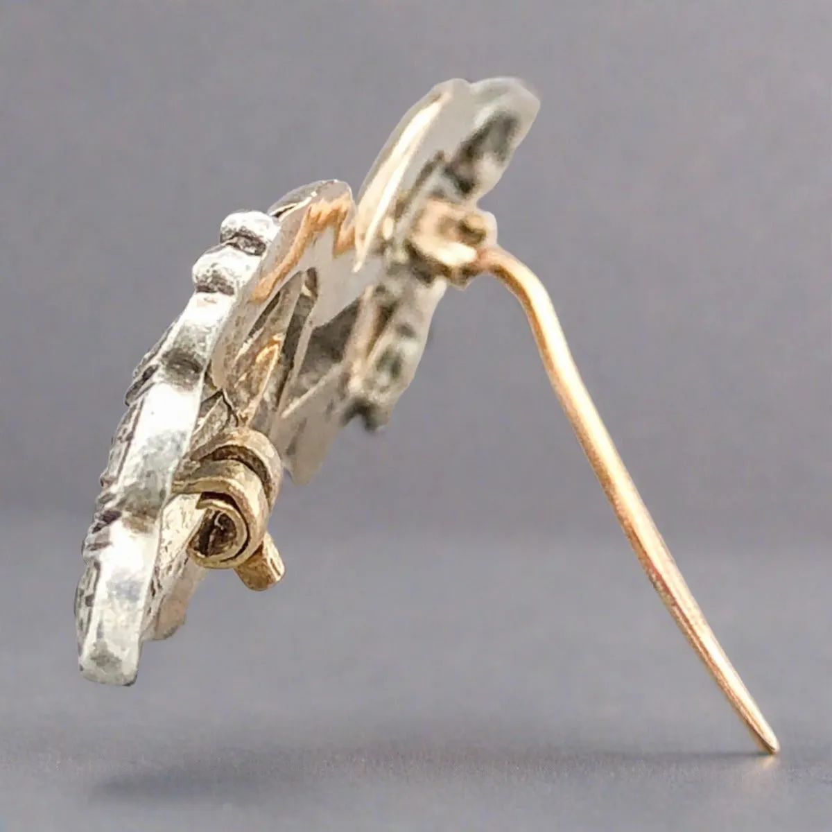 Estate Edwardian 14K R Gold 0.17ct Lab-Created Ruby & Diamond Bow Brooch