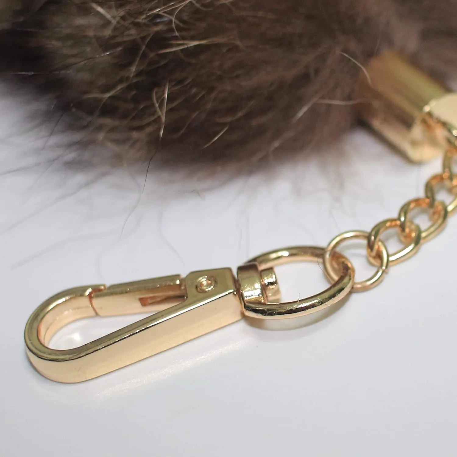 Faux Fox Tail Keychain Pendant Cosplay Costume Halloween Furry Fox Tails Handbag Accessory Key Chain Charm for Women