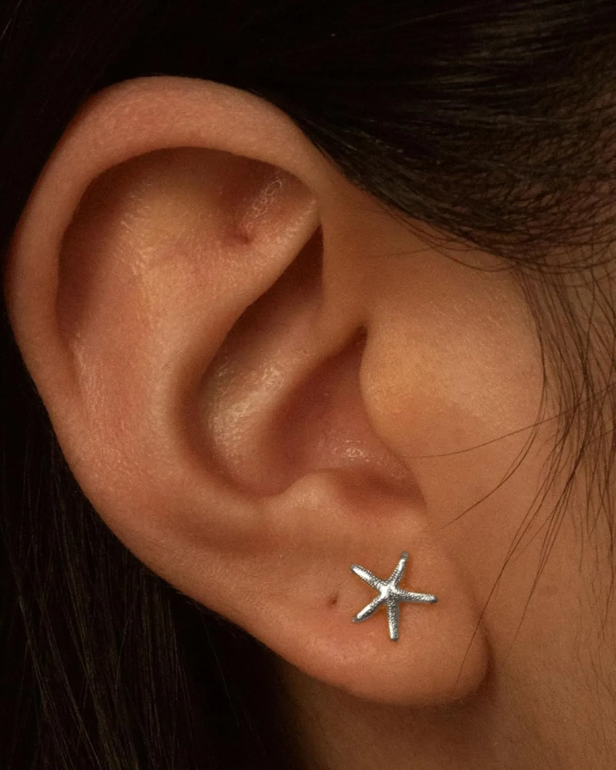 Gold Earrings for Women Trendy 14K Gold Plated Small Starfish Stud Earrings Dainty Lightweight Minimalist Simple Hypoallergenic Earrings Jewelry Gifts for Her