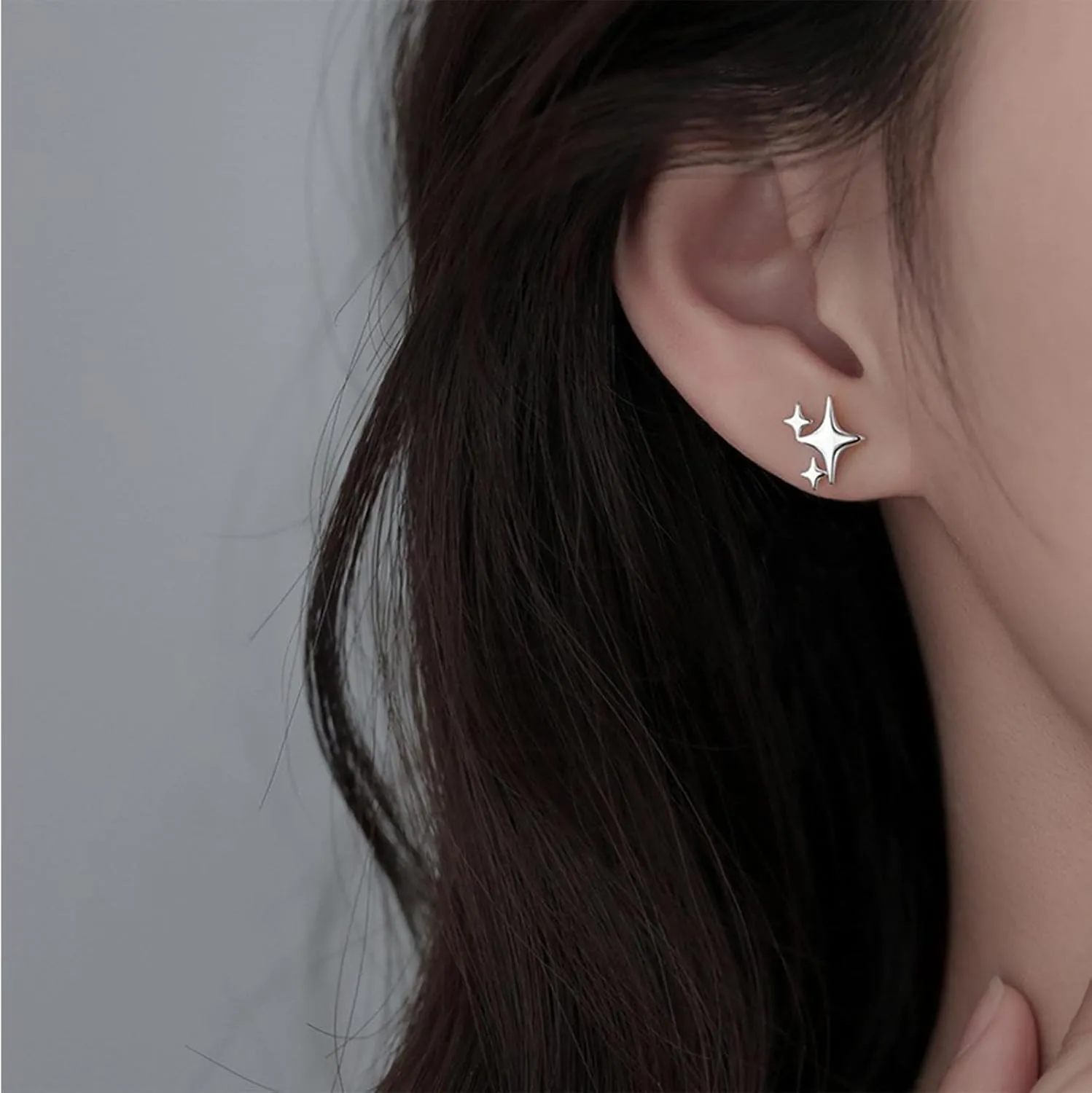 Gold Hoop Earrings Set for Women Chunky Hypoallergenic Open Huggie Hoops Earring Plated Stack Earring Lightweight Trendy Small Cute for Multiple Piercing