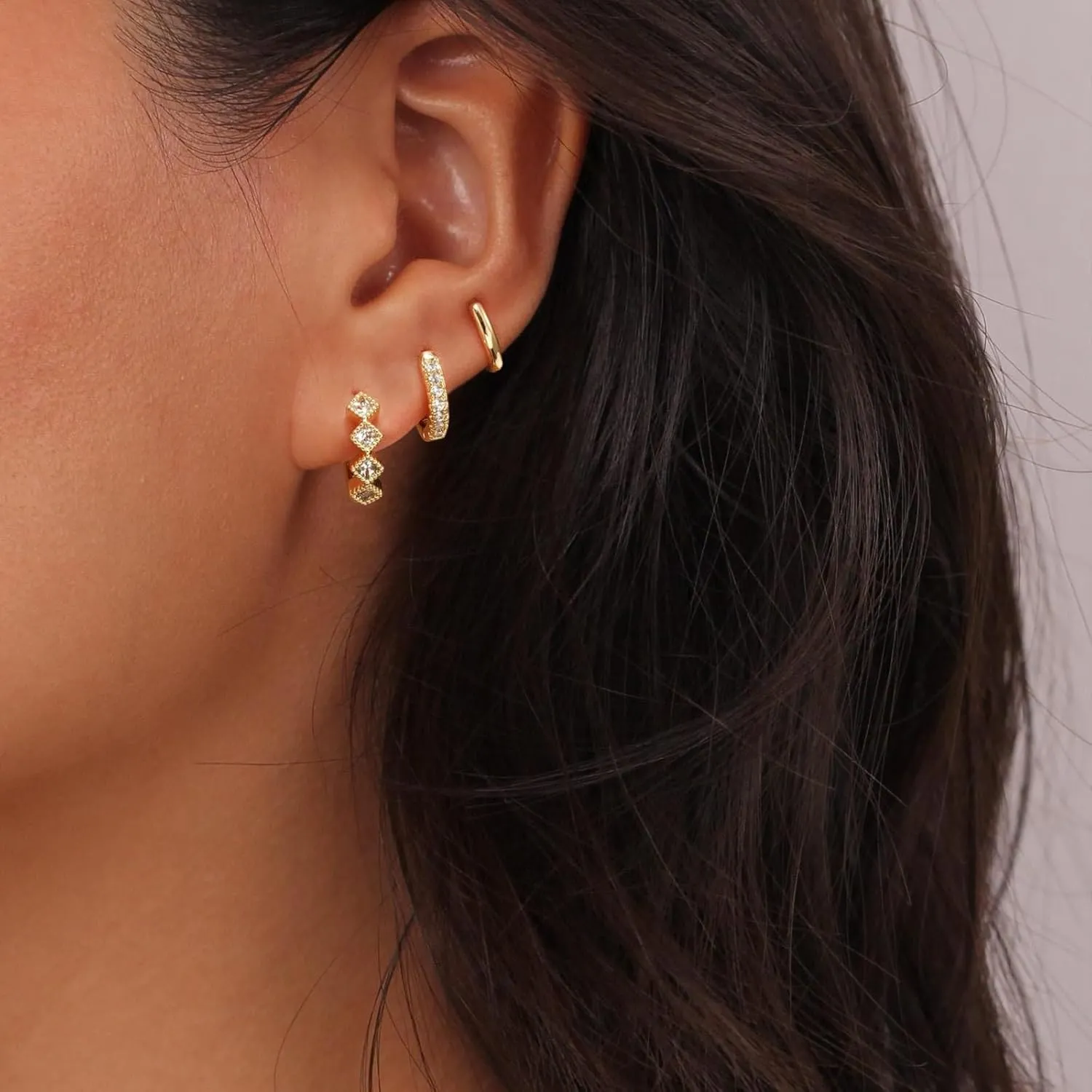 Gold Hoop Earrings Set for Women Chunky Hypoallergenic Open Huggie Hoops Earring Plated Stack Earring Lightweight Trendy Small Cute for Multiple Piercing
