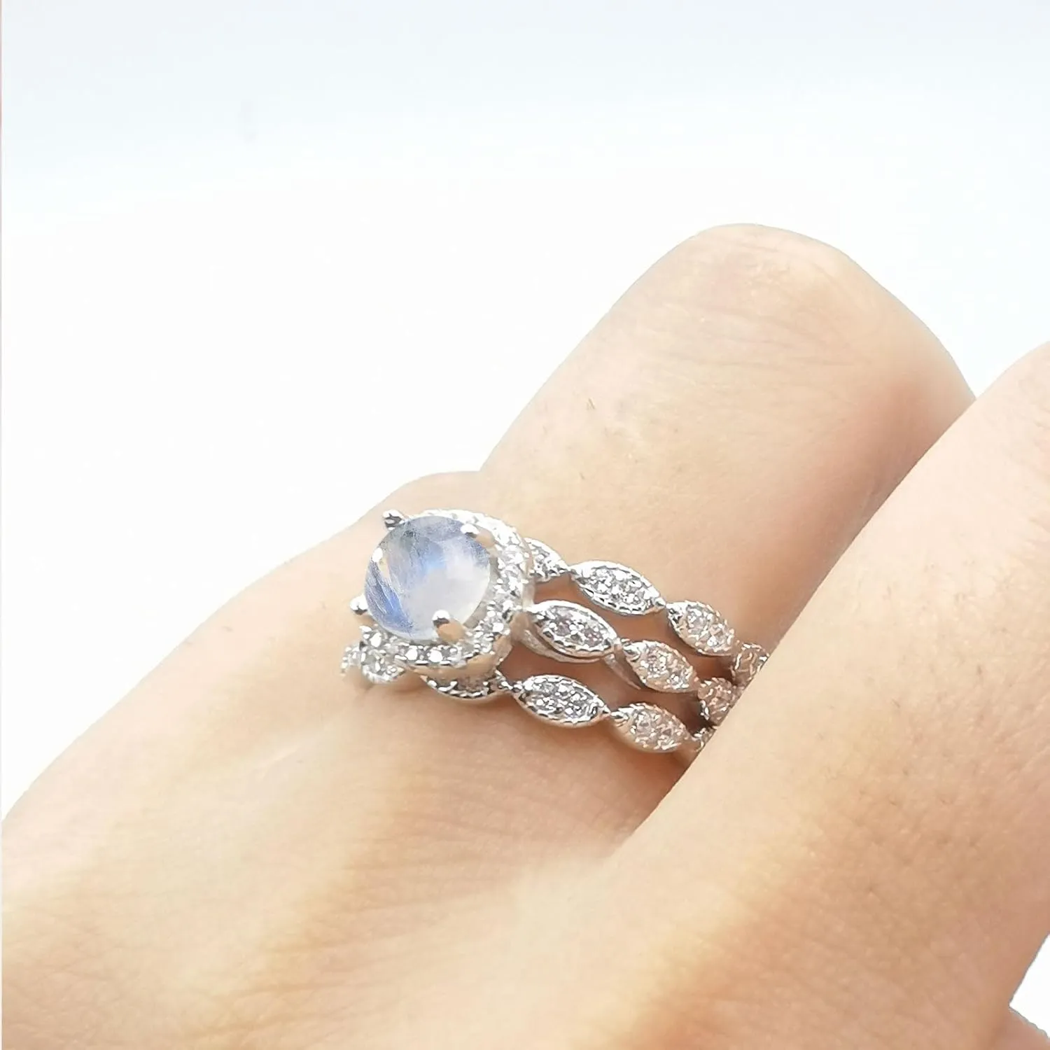 OMRANII Three Piece Round Natural Moonstone Halo CZ Half Eternity Band Vintage Style Wedding Set Bridal Engagement Rings For Women 925 Sterling Silver Gift For Her