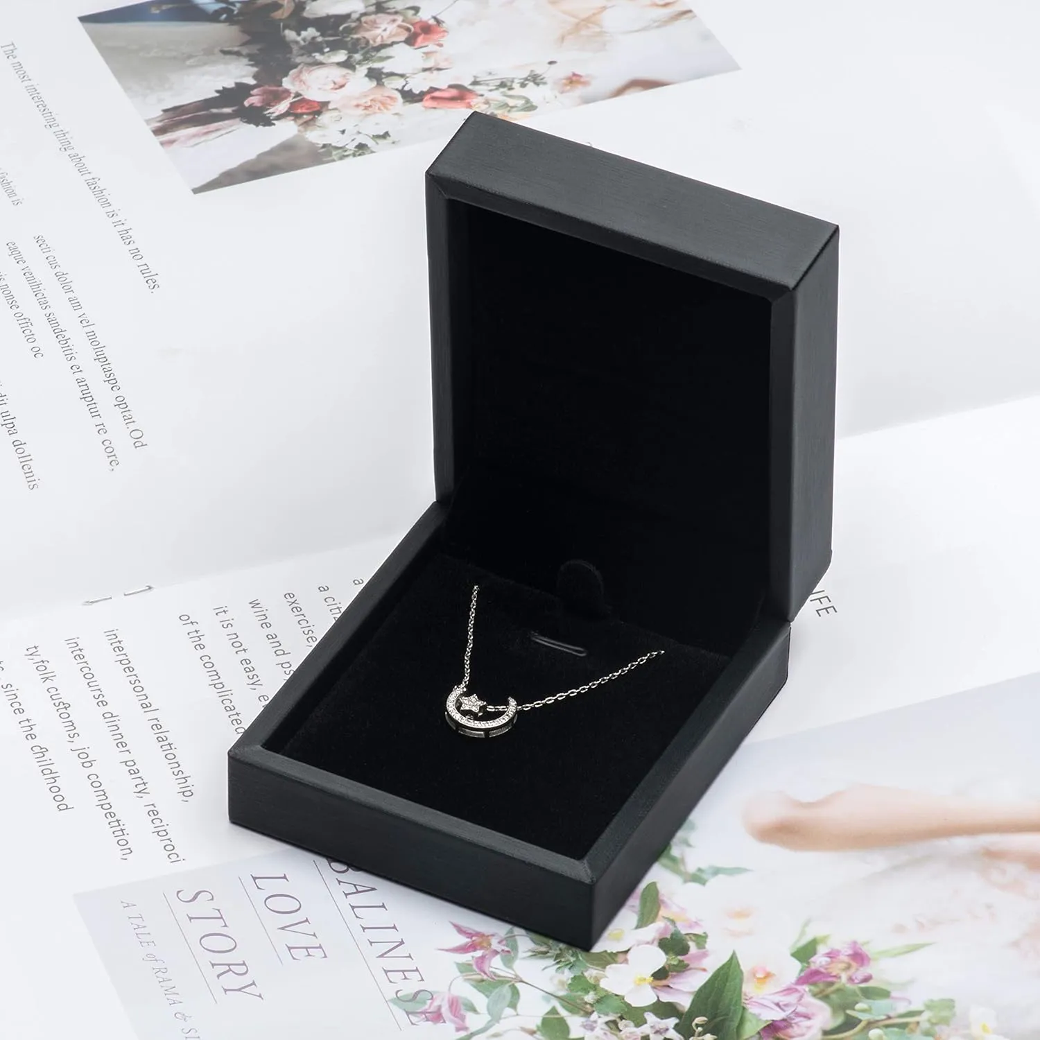 PU Leather Necklace Pendant Box for Wedding,Jewelry Gift Storage Display Case (Black)