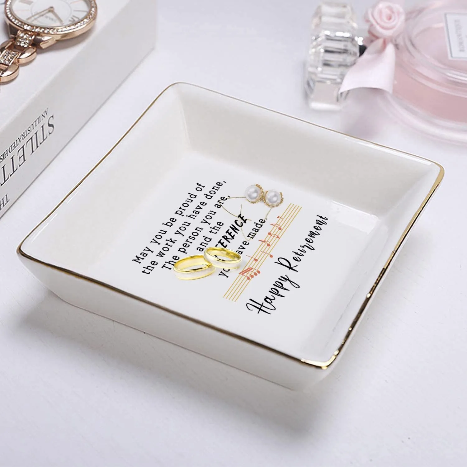 Retirement Gifts for Women 2022 Teacher Happy Retirement Decorations Party Appreciation Gift Female Nurse Friend Mom Coworker Boss Plaque Best Funny Jewelry Dish Personalized Trinket Tray Ring Plates