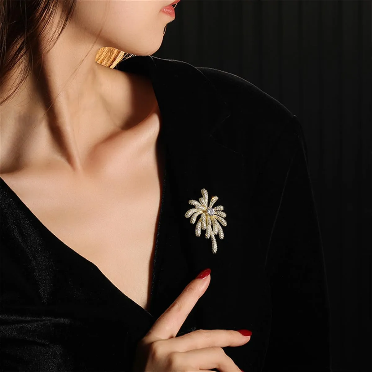 Rhinestone Firework Brooch Pin for Women Silver Gold Plated Clear Crystal Flower Brooches Lapel Pins Suit Collar Dress Accessories Birthstone Decoration Jewelry Gift for Carnival Christmas