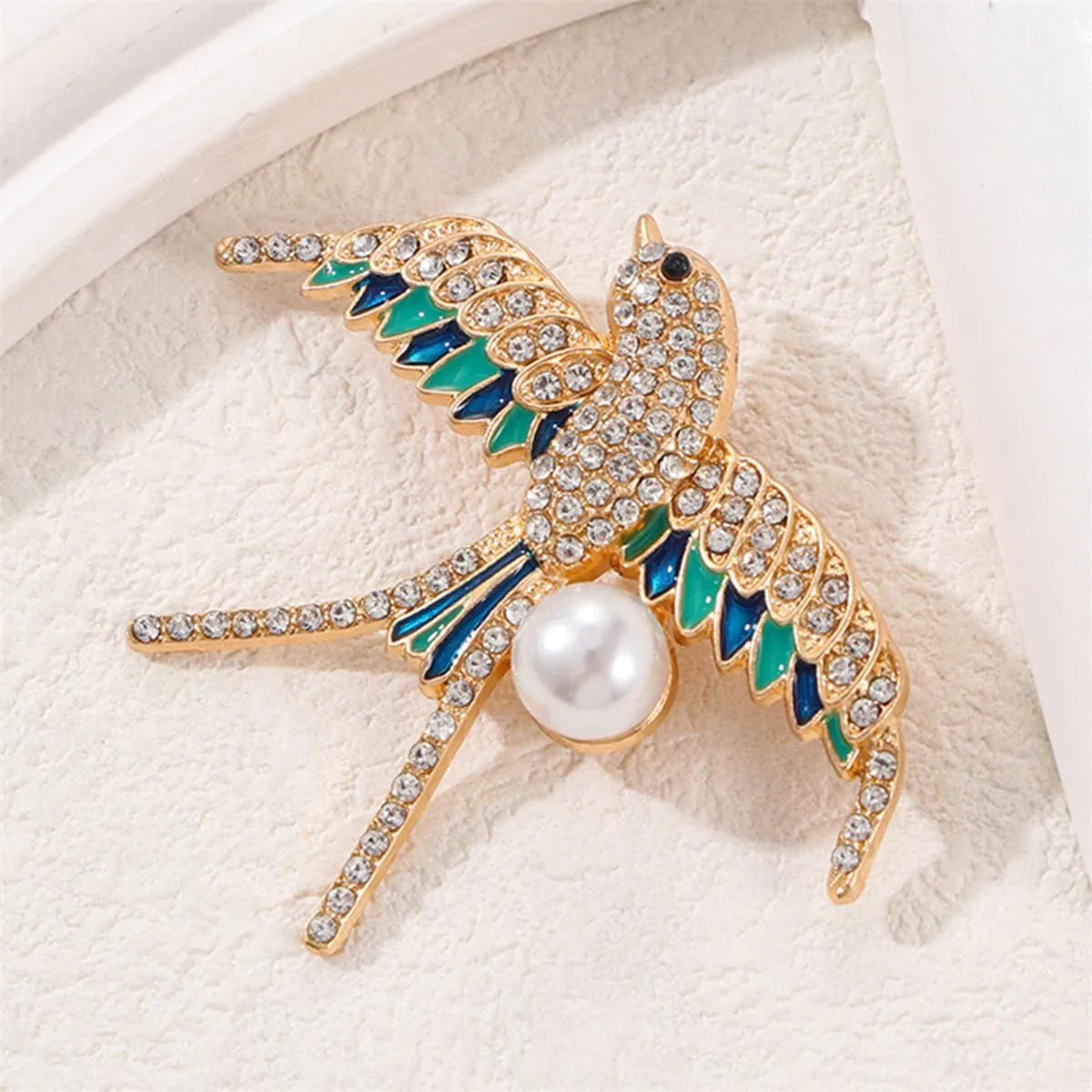 Rhinestone Swallow Bird Brooch Pin for Women Unisex Gold Plated Fashion Crystals Enamel Shell Pearl Brooches Lapel Pins Elegant Animal Dress Accessories Spring Holiday Jewelry Gift