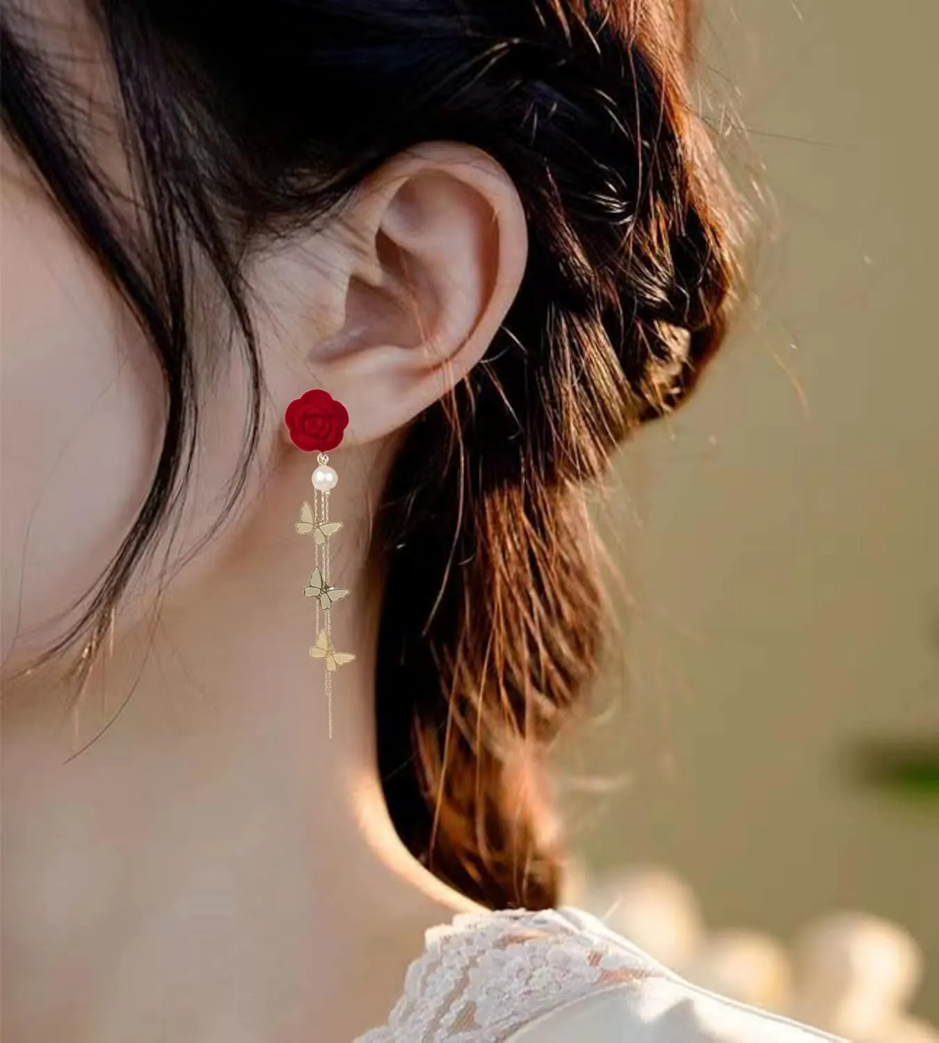 Rose Flower Earrings for Women, Fashion and Romantic Vintage Rose Pendant Earrings Precious Dainty Jewelry Gift for Women Girls Mother Wife Sister Daughte