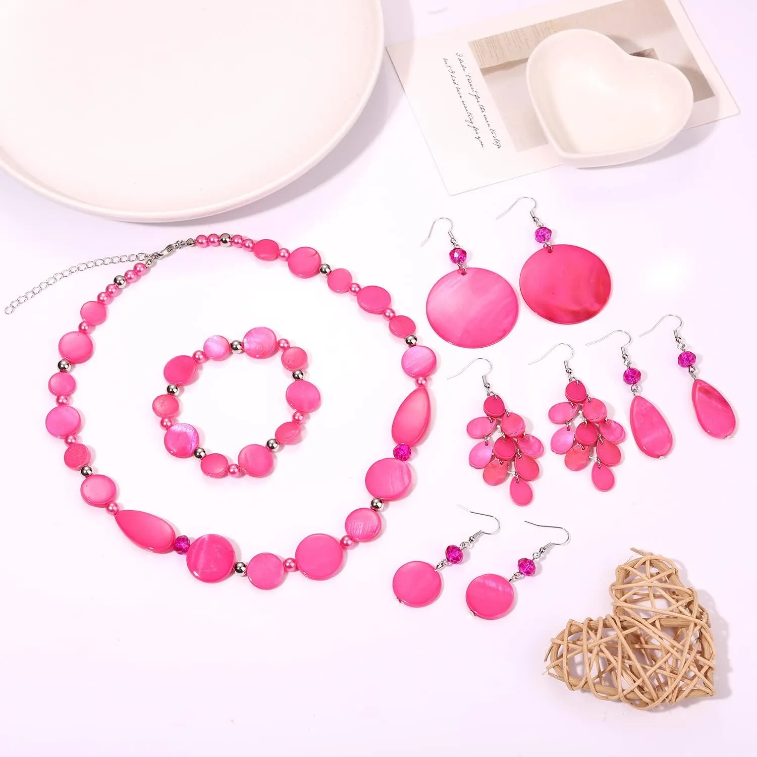Shell Necklace and Bracelet Earrings Set for Women Boho Shell Choker Necklace Bracelet Waterfall Seashell Dangle Earrings Summer Beach Jewelry