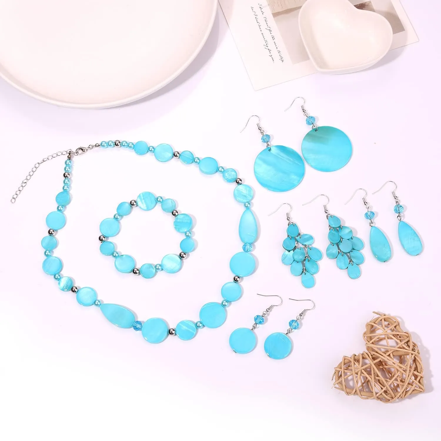 Shell Necklace and Bracelet Earrings Set for Women Boho Shell Choker Necklace Bracelet Waterfall Seashell Dangle Earrings Summer Beach Jewelry