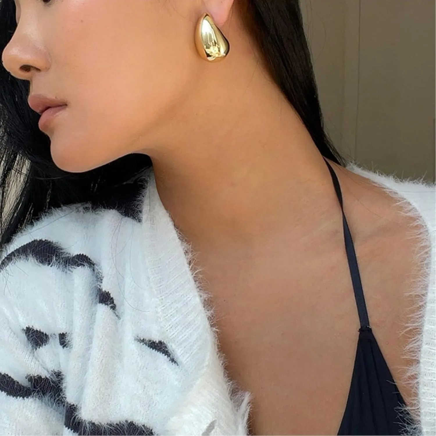 Teardrop Earrings Dupes for Women, Chunky Gold Hoop Earrings Lightweight Waterdrop Hollow Open Hoops Silver Gold Trending Oversized Statement Style Earring Hypoallergenic Gold Plated Earrings Fashion Jewelry for Women