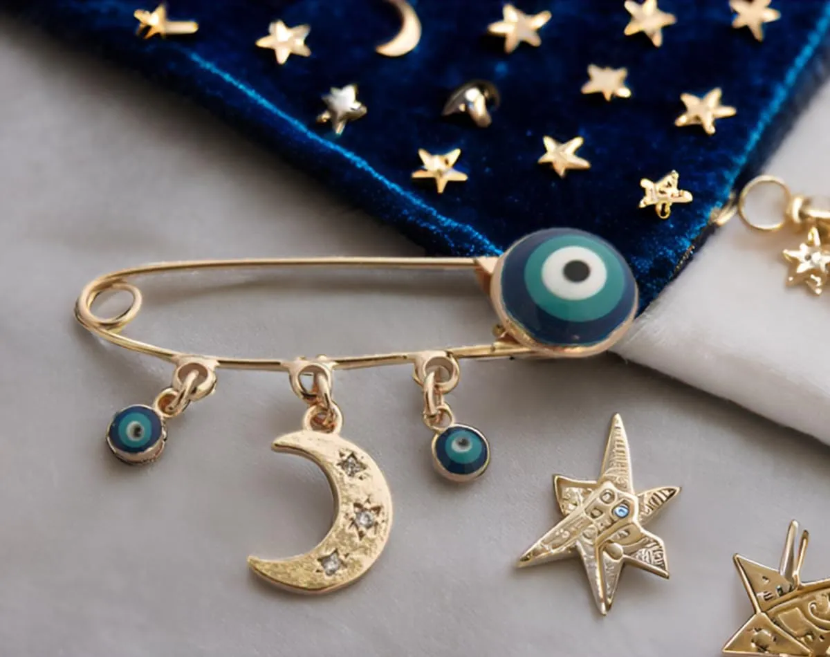 Turkey Evil Eye Rhinestone Charm Blue Lucky Eyeball Hands Brooch Pins Jewelry for Good Luck
