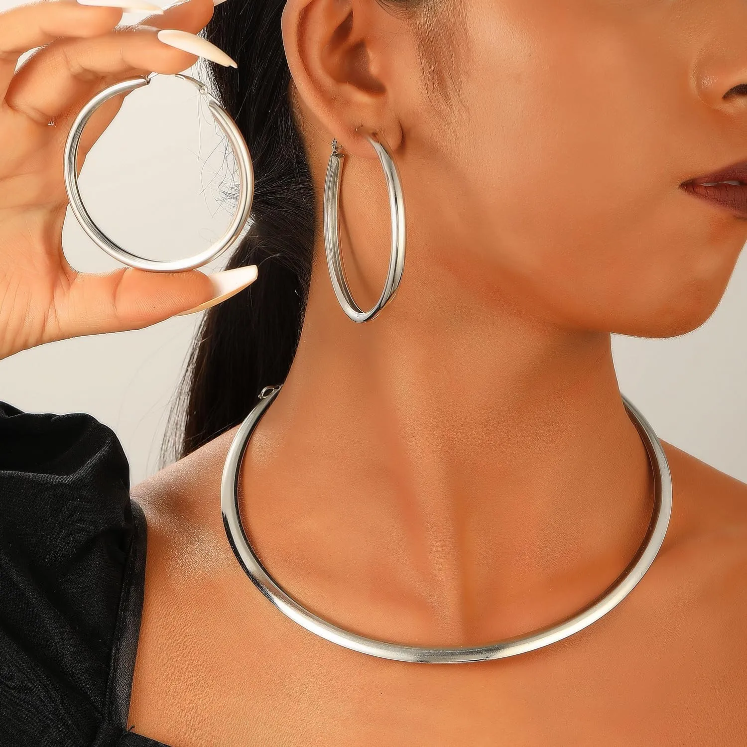 Vivian&CD Gold Choker Necklaces Earrings Set for Woman, Simple Metal Collar Necklace Earrings Set Open Round Clavicle Chain Earrings