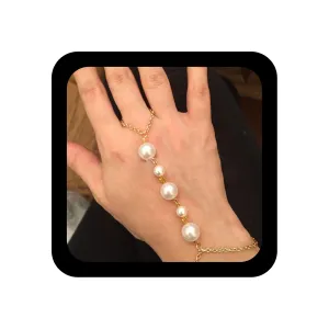 YienDoo Pearl Bracelet Gold Large Pearl Link Finger Chain Boho Pearl Hand Chain Slave Bracelet Dainty Pearl Finger Ring Harness Bracelet Jewellery Gifts for Women