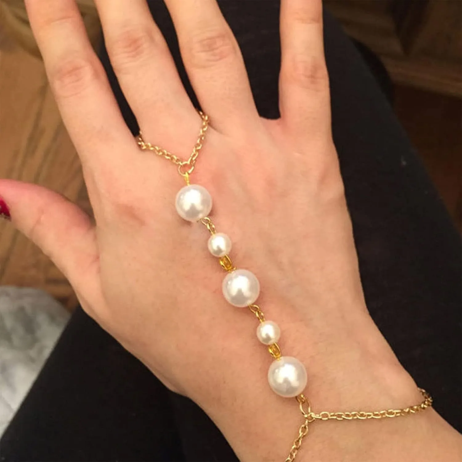 YienDoo Pearl Bracelet Gold Large Pearl Link Finger Chain Boho Pearl Hand Chain Slave Bracelet Dainty Pearl Finger Ring Harness Bracelet Jewellery Gifts for Women